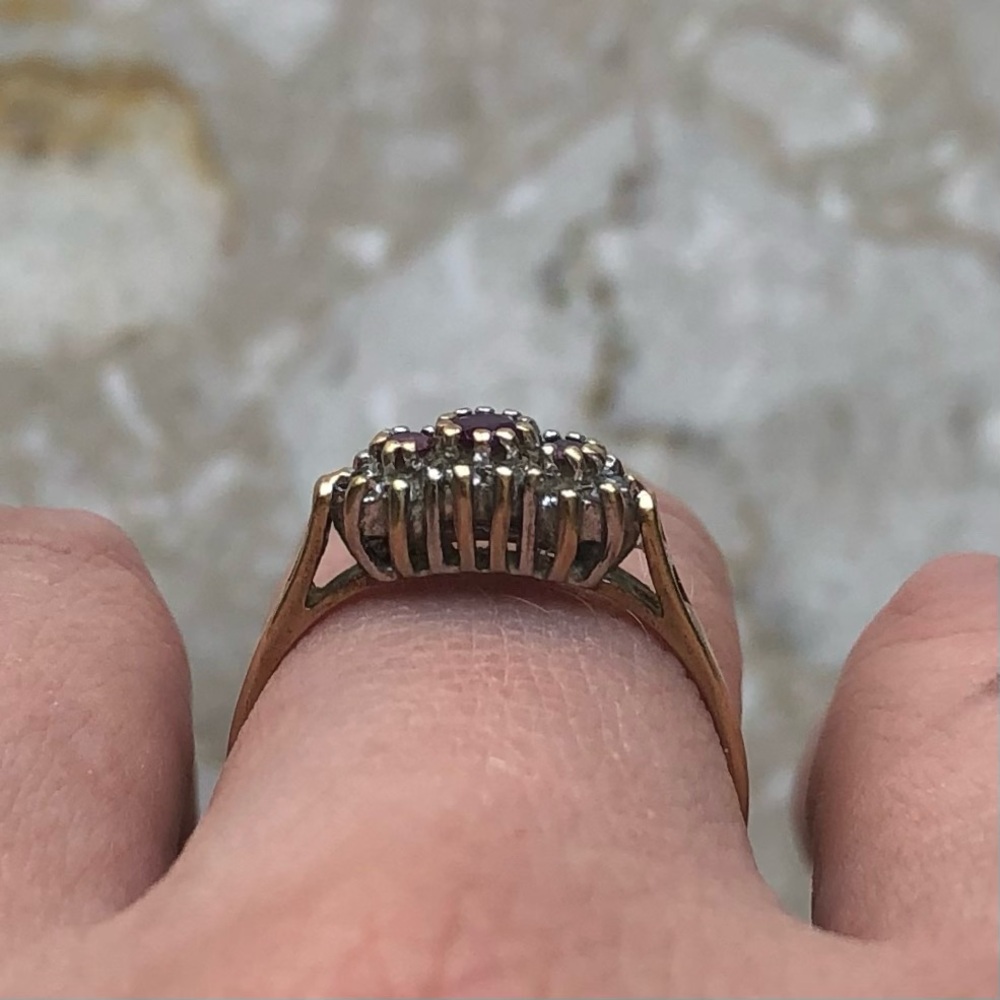 Vintage Ruby Diamond Halo Three Gem Yellow Gold Ring - Picture 9 of 11